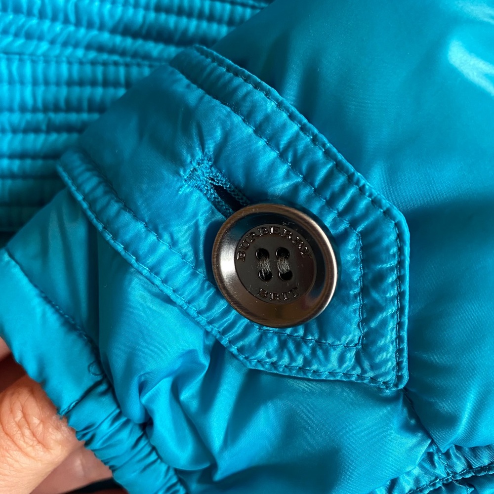 New Burberry Hooded Down Coat - Picture 7 of 11